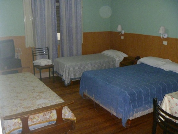 Hotel San Martin image 7